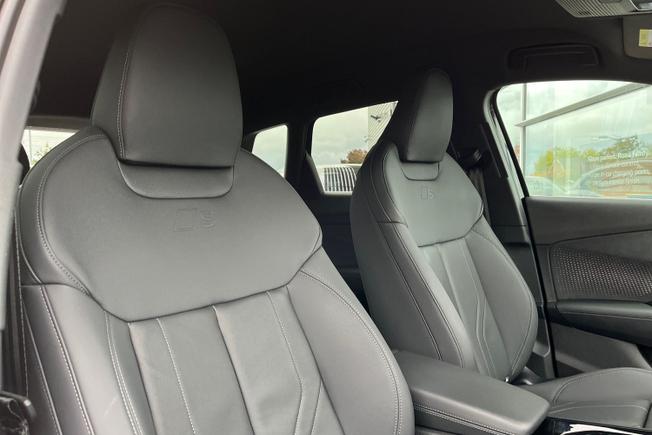 Audi Q3 Photo 30