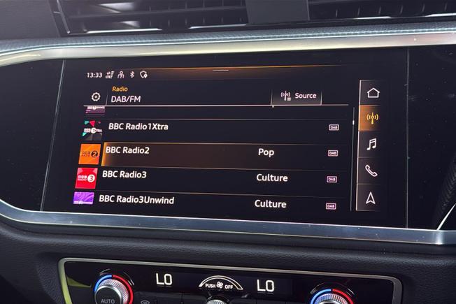 Audi Q3 Photo 35