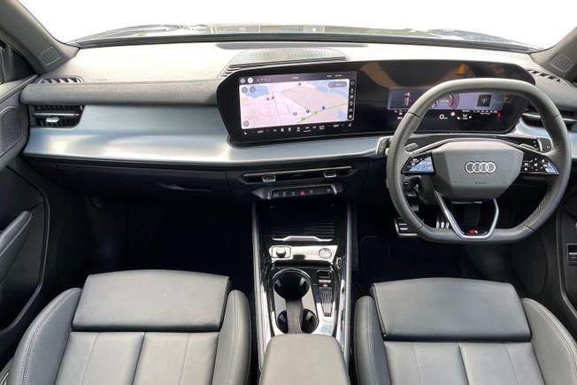 AUDI Q3 Photo 10