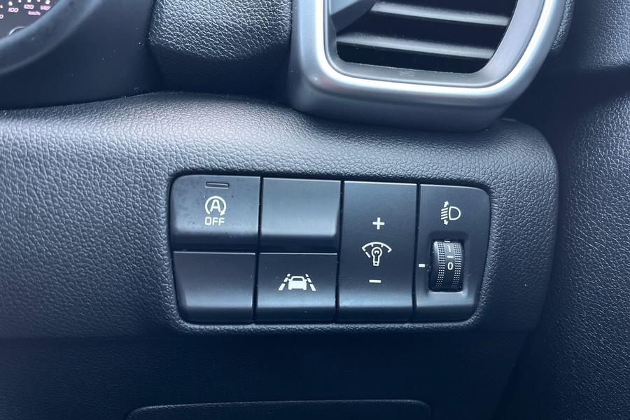 Kia SPORTAGE Photo autoimg-5e2aafca0b46aa9f4f95c0e13353bf863a115c44.jpg