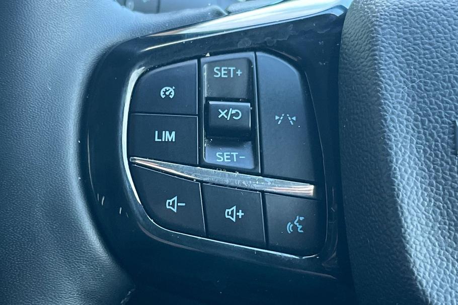 Used Ford TRANSIT CUSTOM WN75ATZ 32