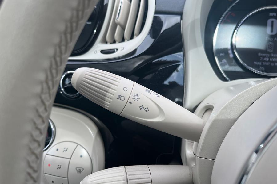 Fiat 500 Photo autoimg-5e2e9a621cf3af6c70dca2fadd4bb0c15856ced4.jpg