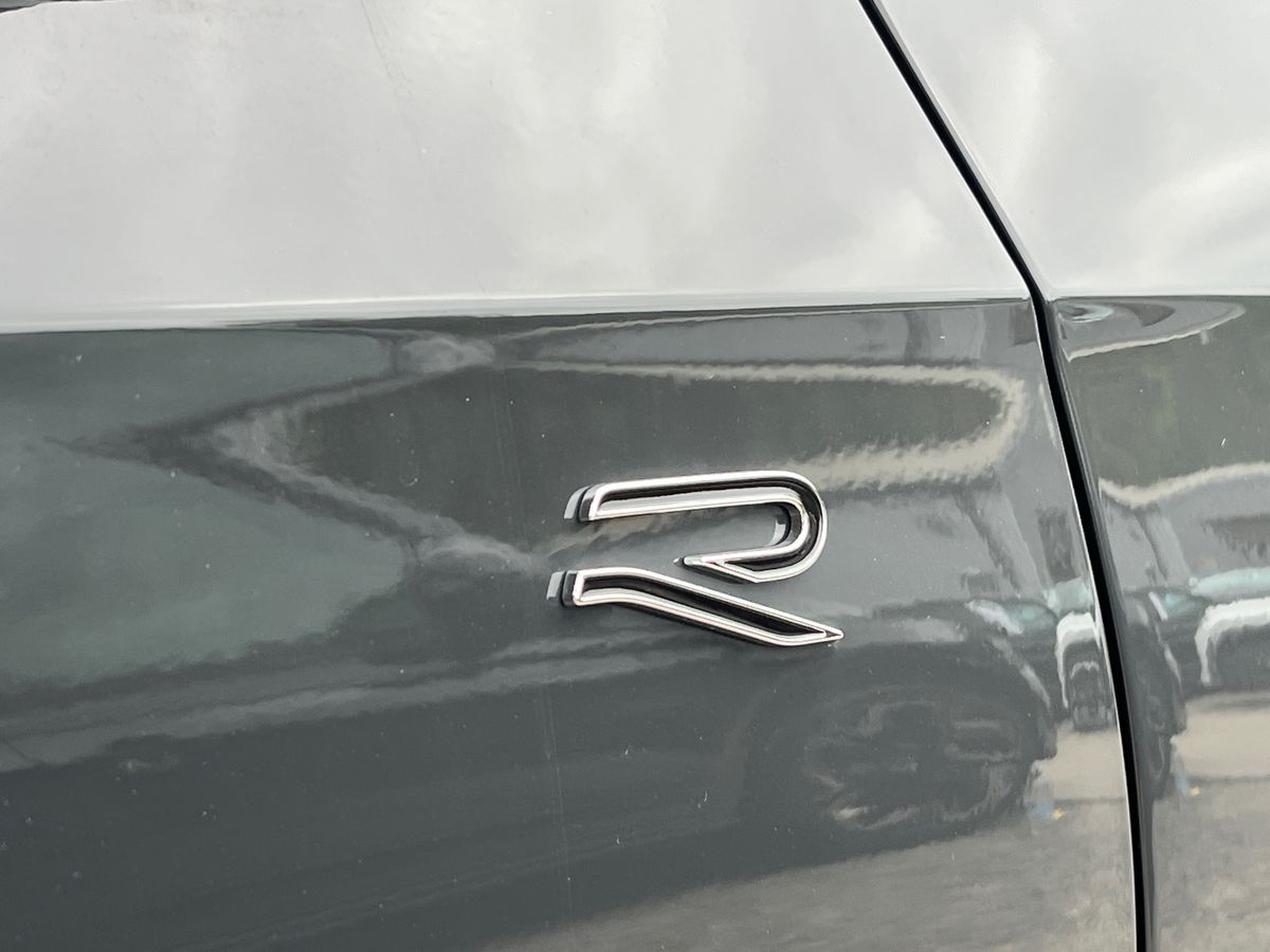 Volkswagen Golf Photo autoimg-5e3150596142fc218a5eee78ef98fcdc5f9fb15d.jpg