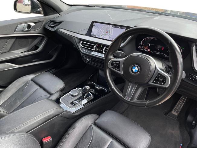 BMW 1 Series Photo 6