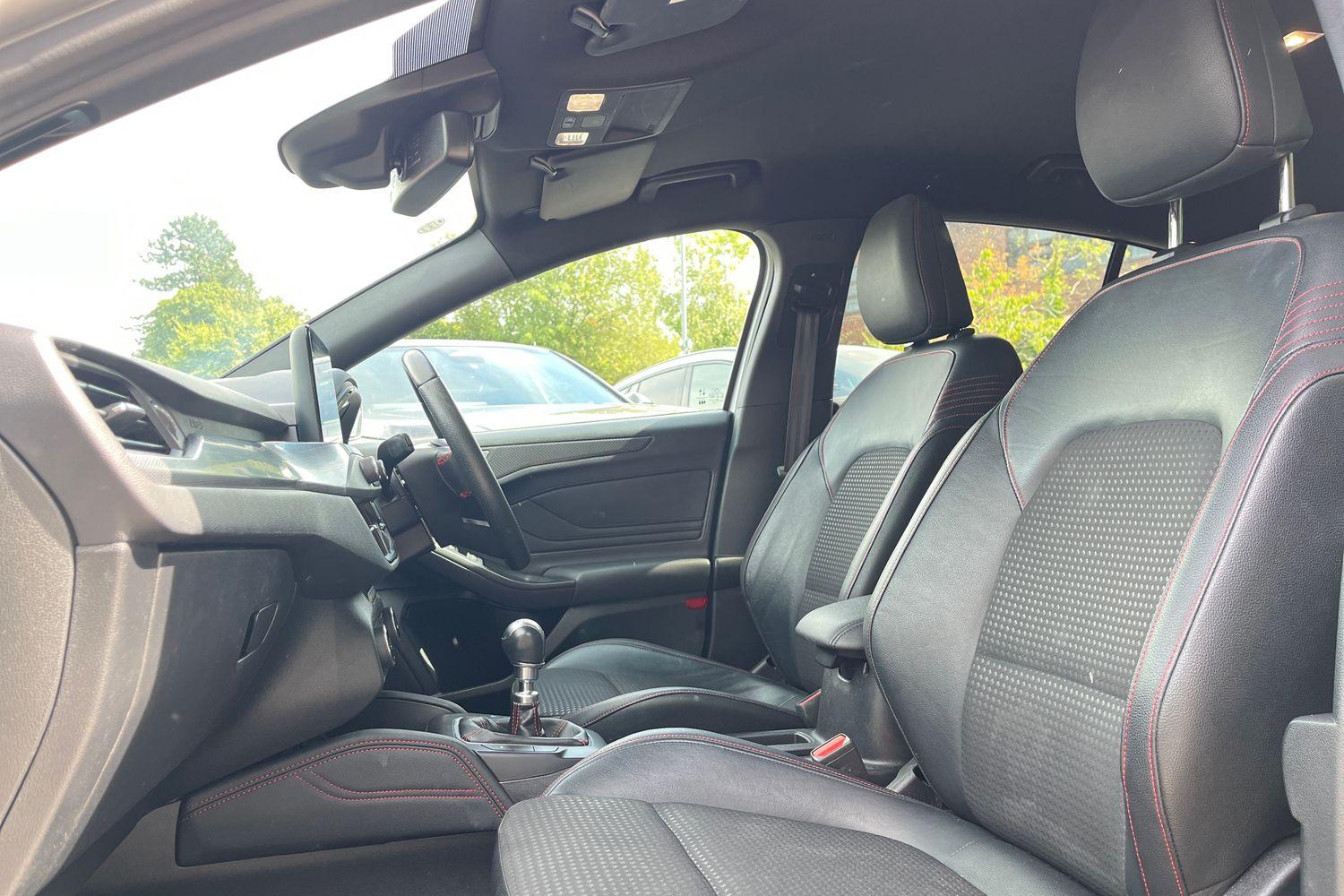 Ford Focus Photo 18