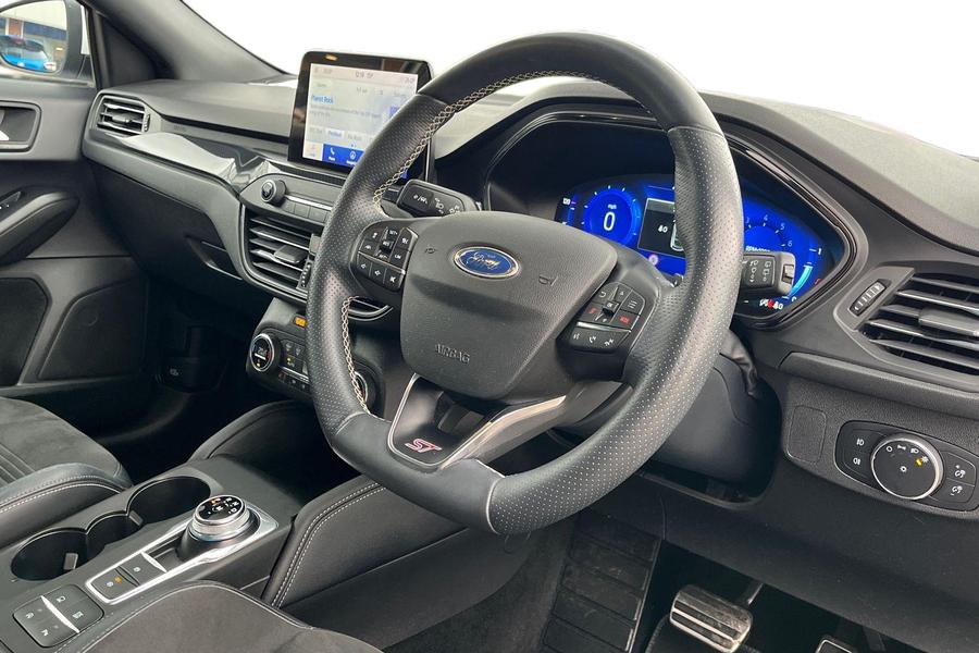 Ford FOCUS Photo autoimg-5e3258a4621ec4171d2e7232e368ba979ad8738b.jpg