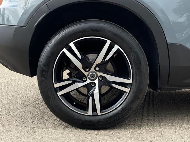 VOLVO Xc40 Photo 5