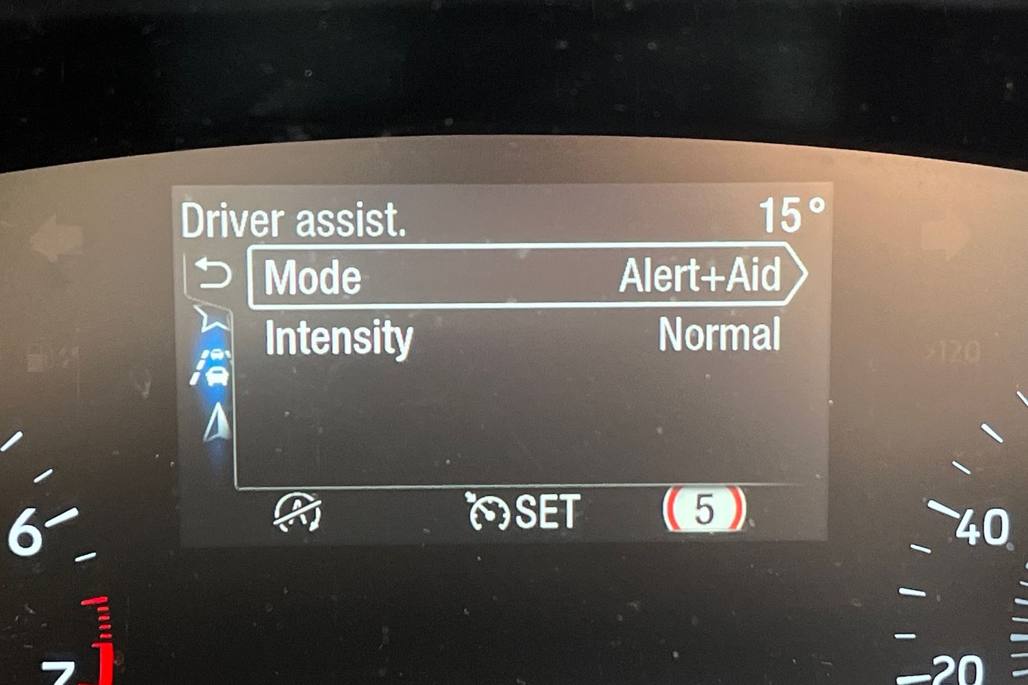 Ford FOCUS Photo 30