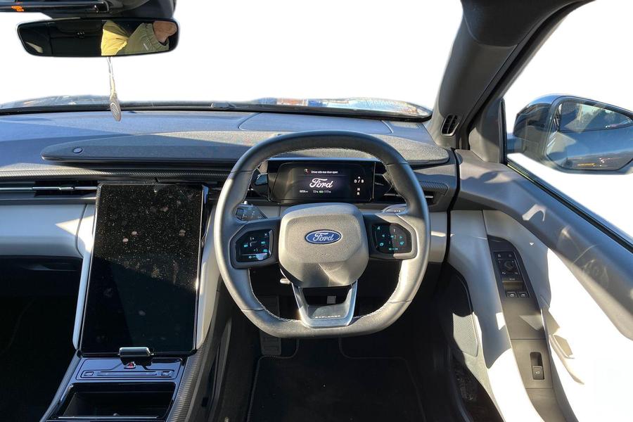 Ford Explorer Photo autoimg-5e364f3ce27621c81d8d5717d32ac402f0fff031.jpg