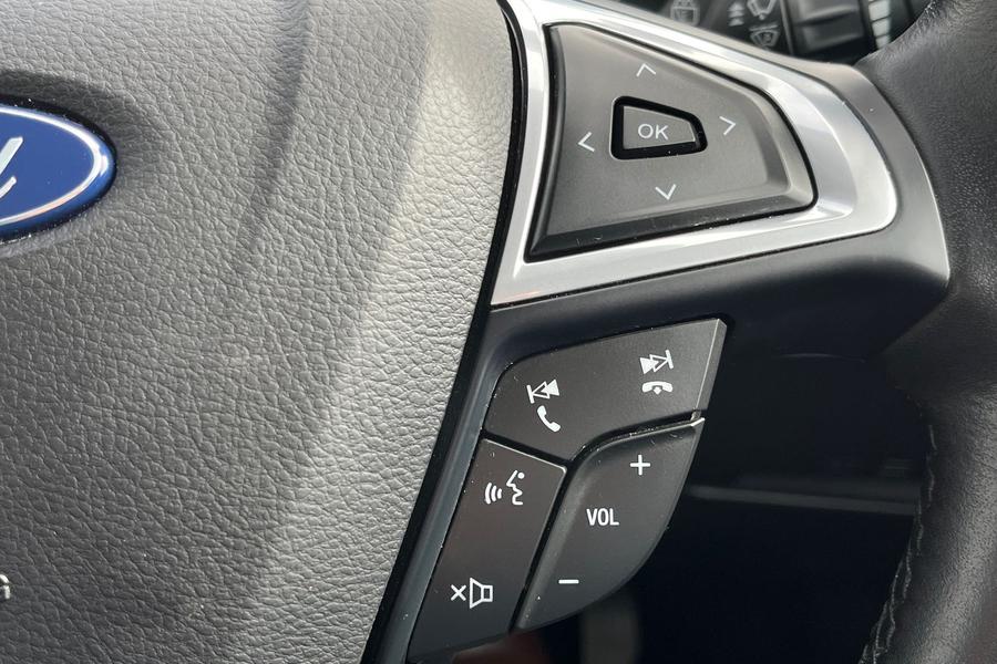 Ford GALAXY Photo autoimg-5e36aa7827a3575effe9a3943fa7bcd668a83516.jpg