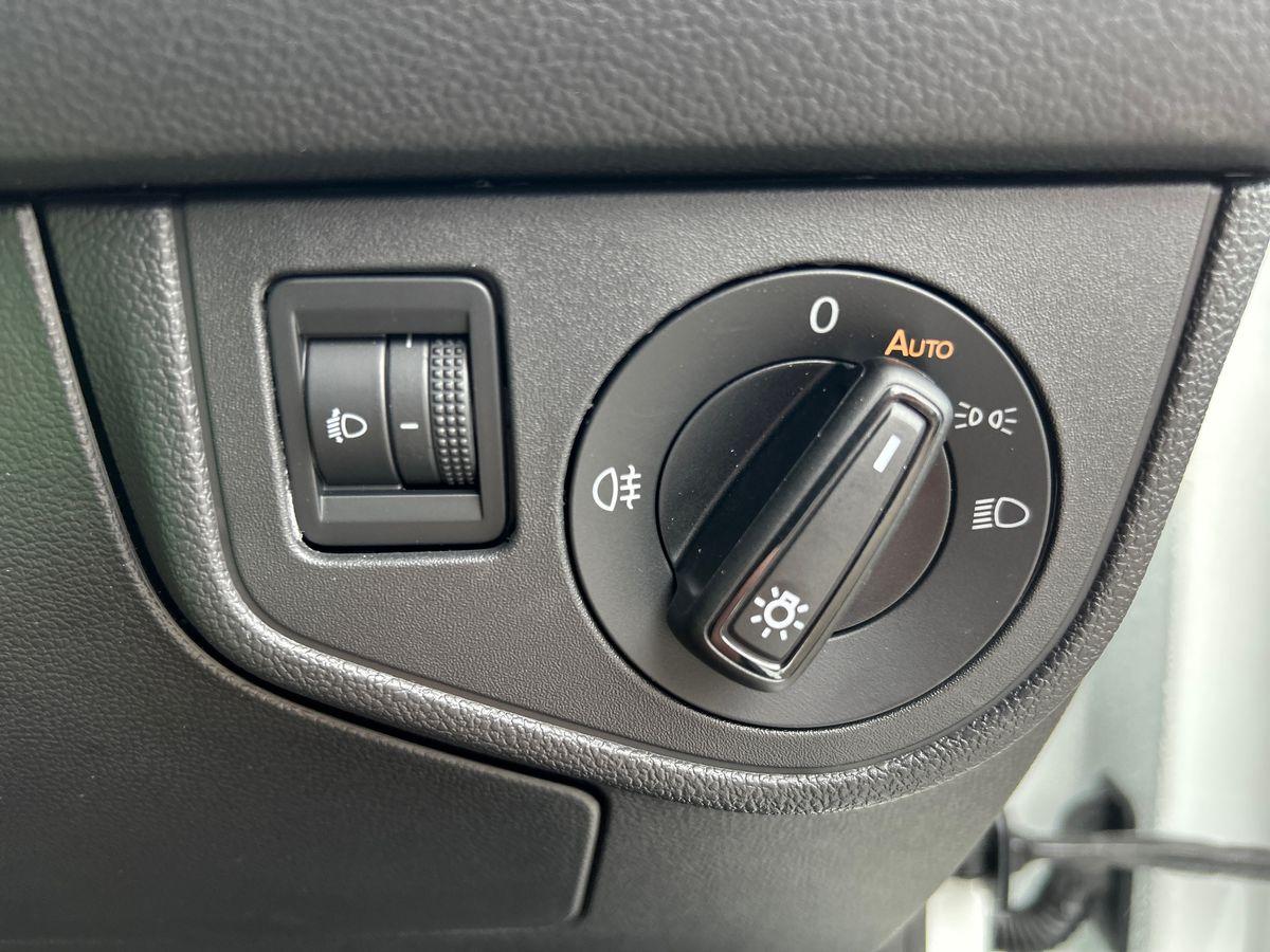Volkswagen Polo Photo autoimg-5e37c78127d904298560b3883f6af7d7b3dff570.jpg