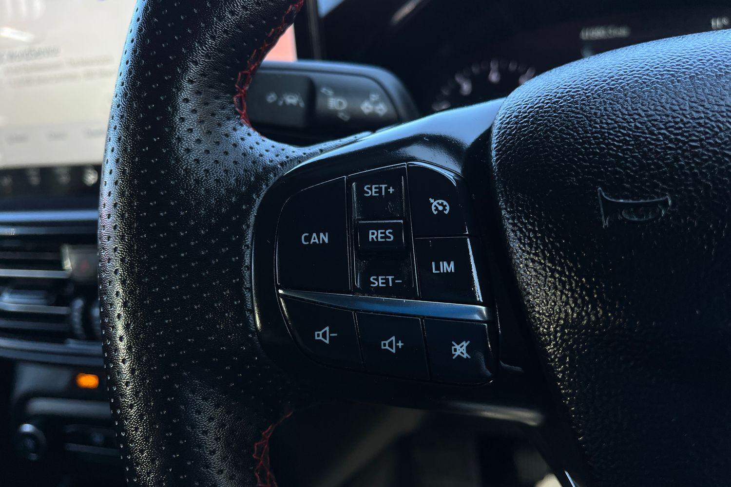 Ford FOCUS Photo 22