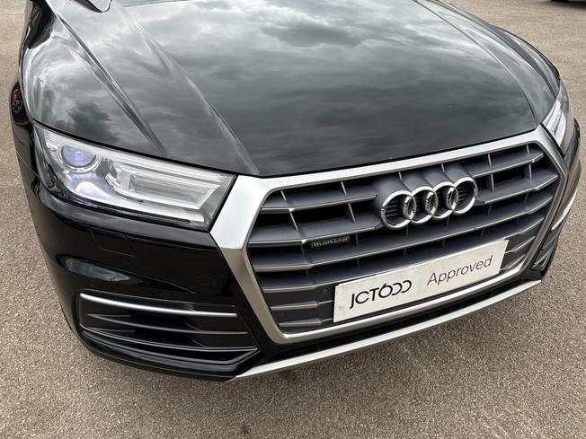 AUDI Q5 Photo 32