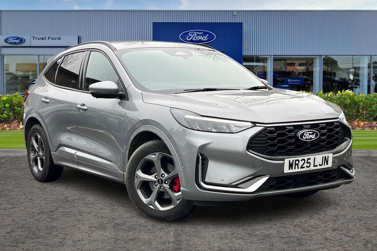 Ford Kuga listing photo