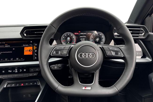 AUDI A3 Photo 11