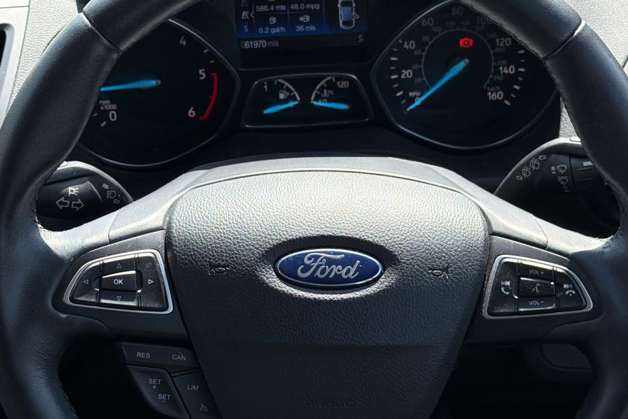 Ford KUGA Photo autoimg-5e40c0680a777102711b310fb48ae833bd89c6b4.jpg