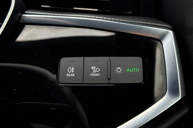 AUDI Q3 Photo 34