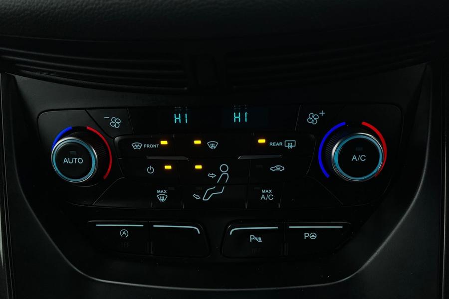 Ford KUGA Photo autoimg-5e444156ed7b6eb0dcee6ce3ed812874206b84c5.jpg