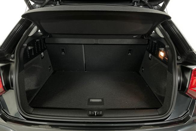 AUDI Q2 Photo 12
