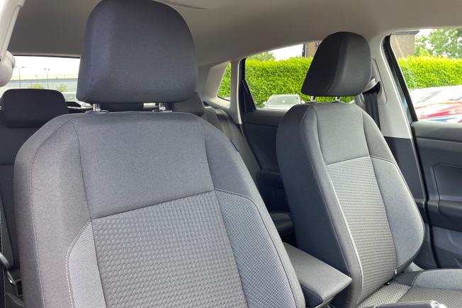 VOLKSWAGEN Polo Photo 31