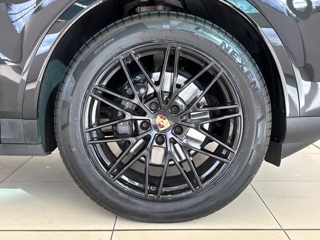 PORSCHE Cayenne Photo 24