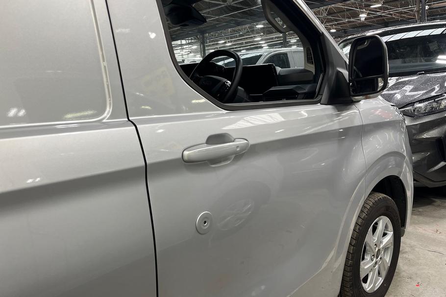 Used Ford TRANSIT CUSTOM WO25UKU 18