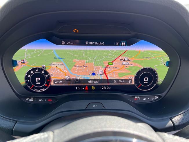 AUDI Q2 Photo 32