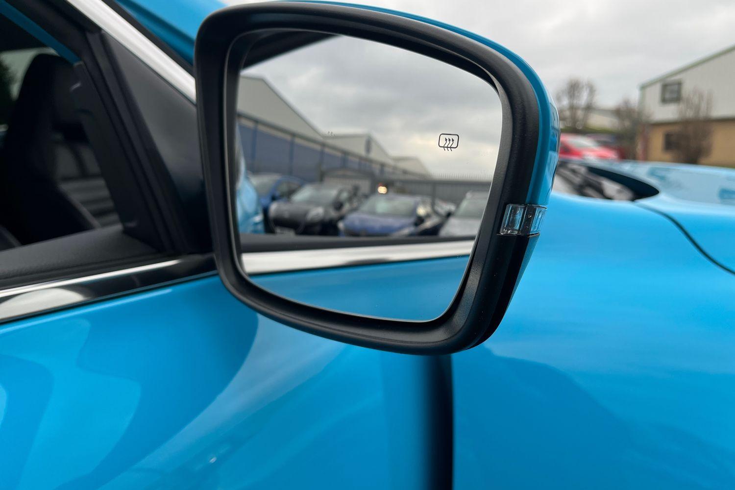 MG Motor UK HS Photo 27