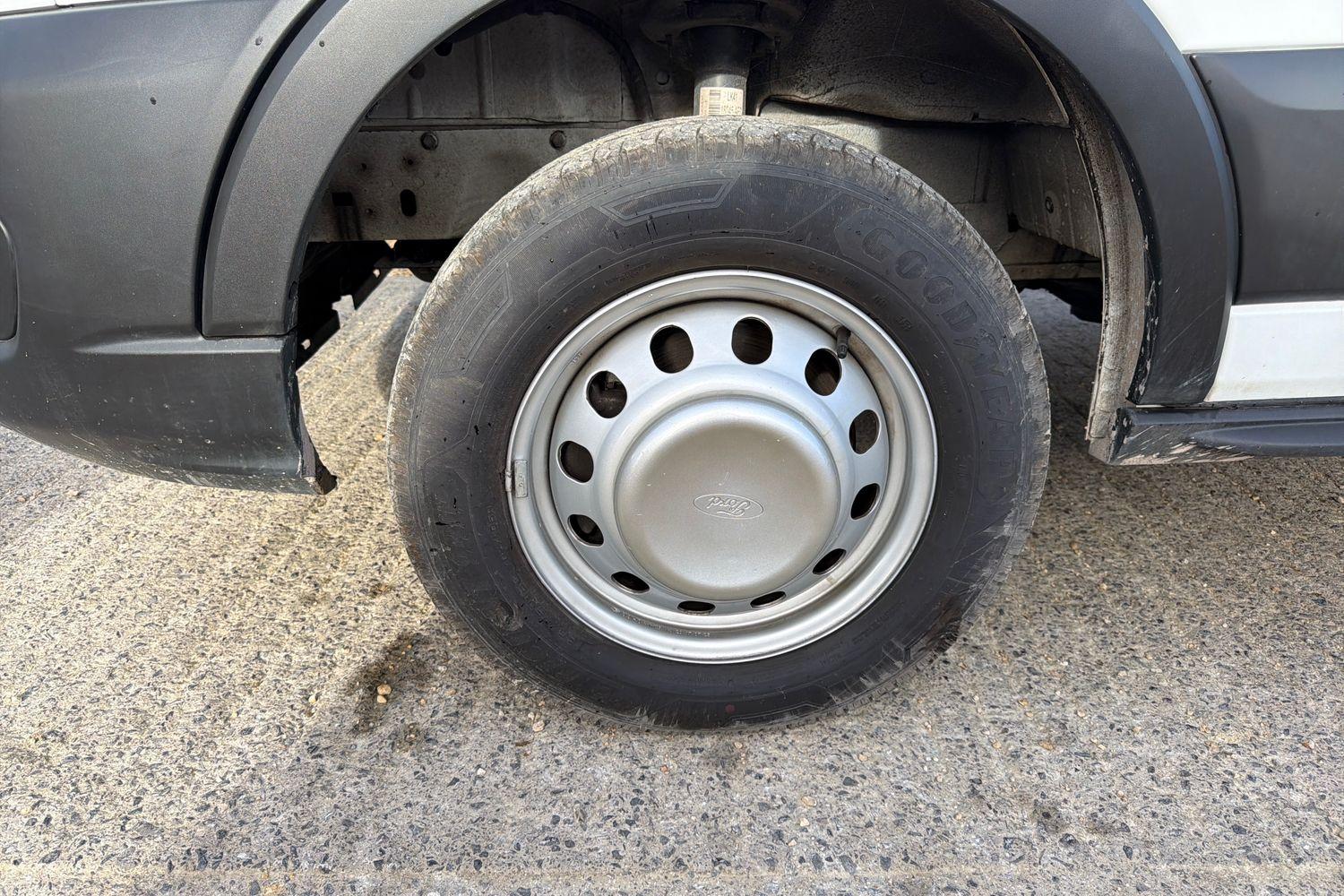 Ford TRANSIT Photo 40