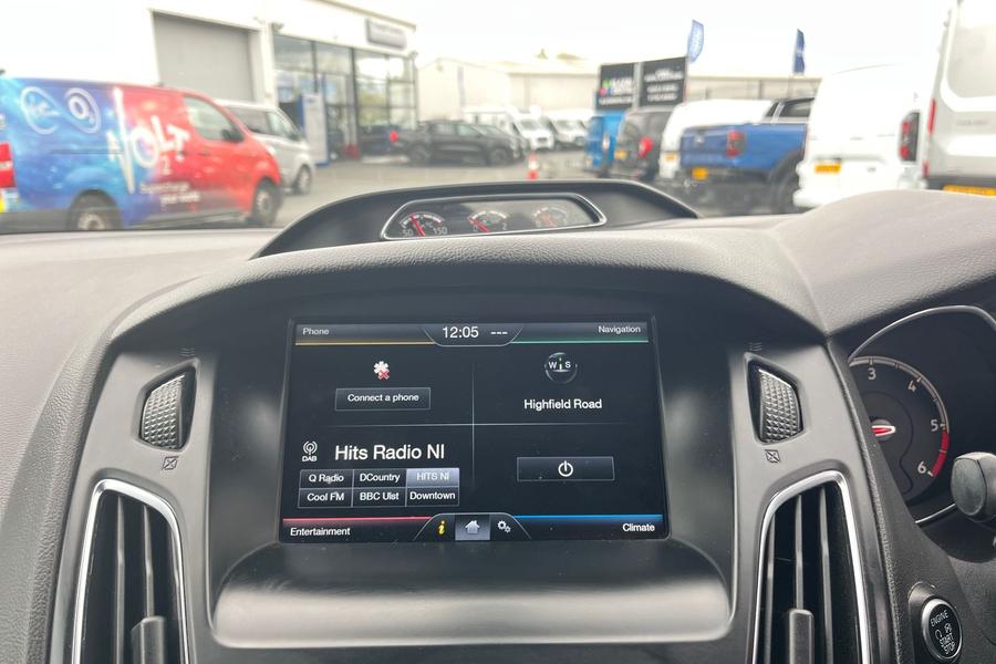 Ford FOCUS Photo autoimg-5e5cb68035540aa9d91f106a1a488ff412cd3712.jpg