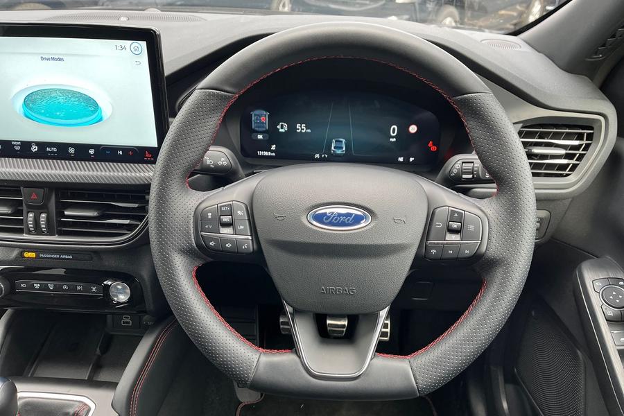 Ford KUGA Photo autoimg-5e5df9b116c2e936e1ef009406de80f6f68e0092.jpg