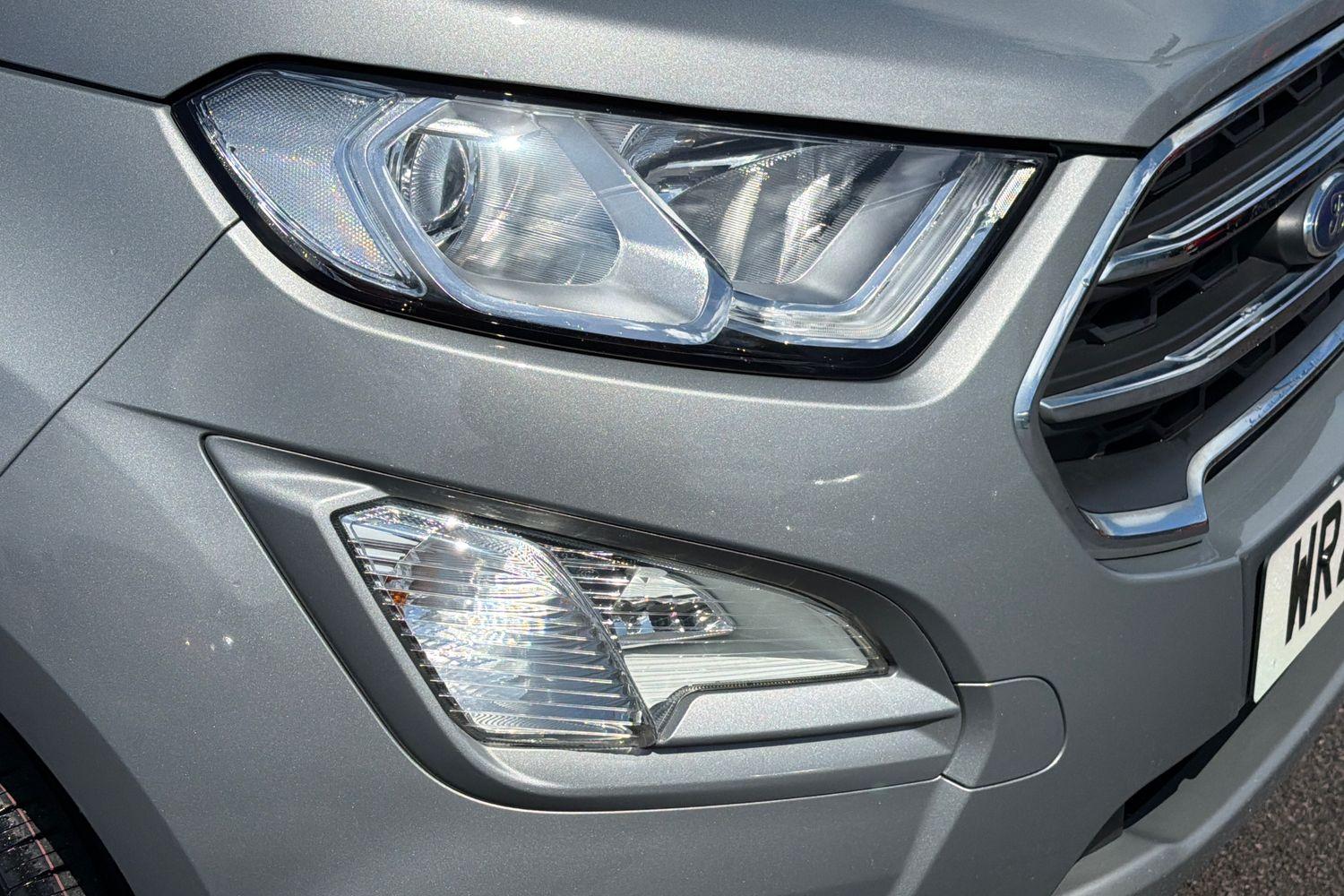 Ford ECOSPORT Photo 25