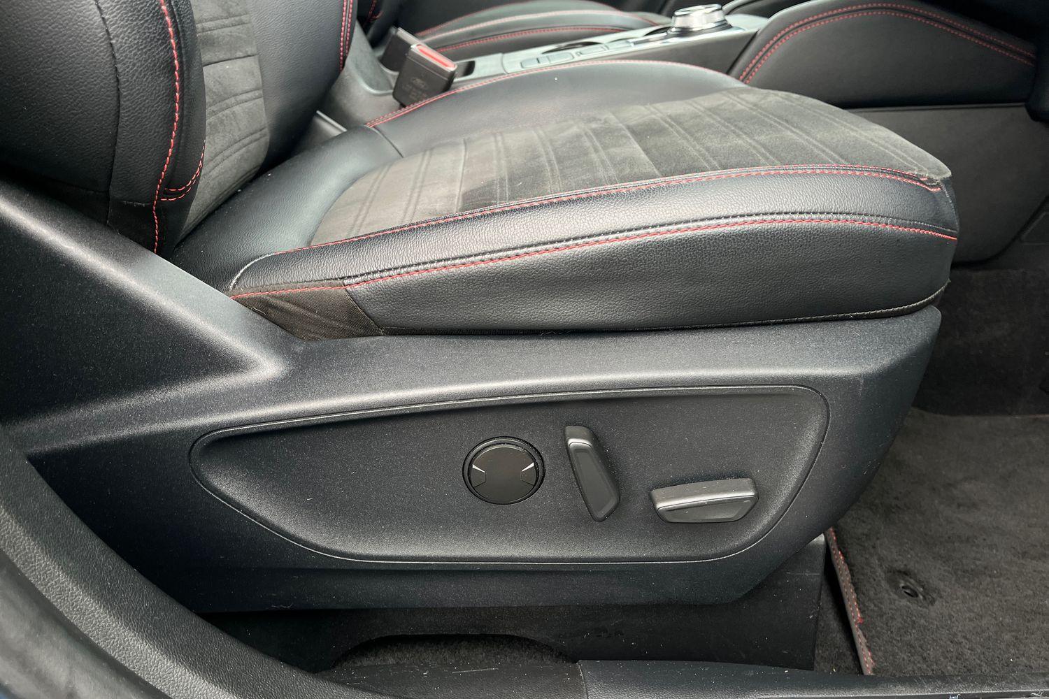 Ford KUGA Photo 26