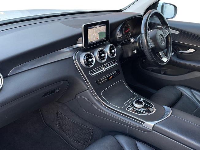 MERCEDES-BENZ Glc Photo 2