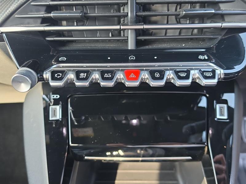 Used Peugeot 2008 KM25UPP 35