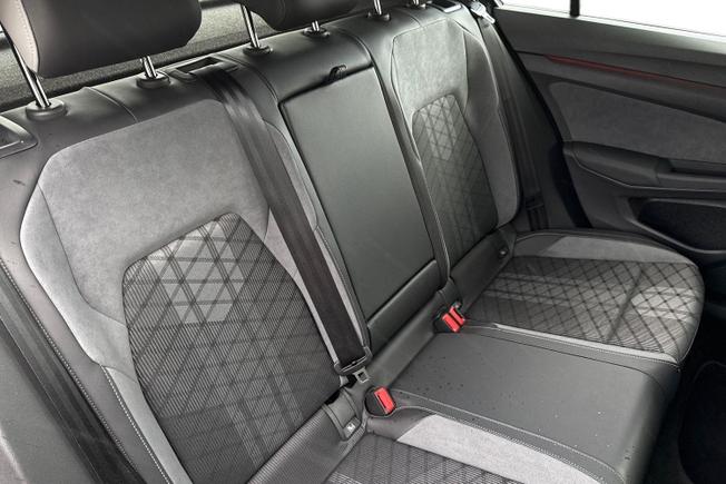 Volkswagen Golf Photo 9