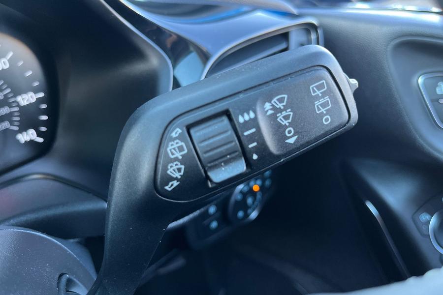 Ford FIESTA Photo autoimg-5e7288a87d45a539ed94fdea70de617ec11f6d0c.jpg