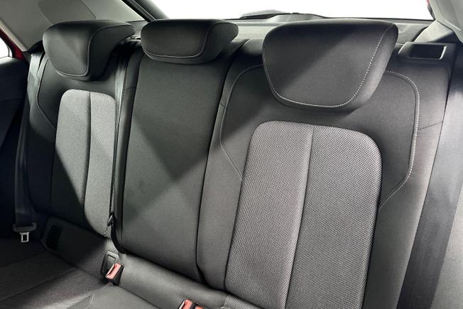 AUDI Q2 Photo 9