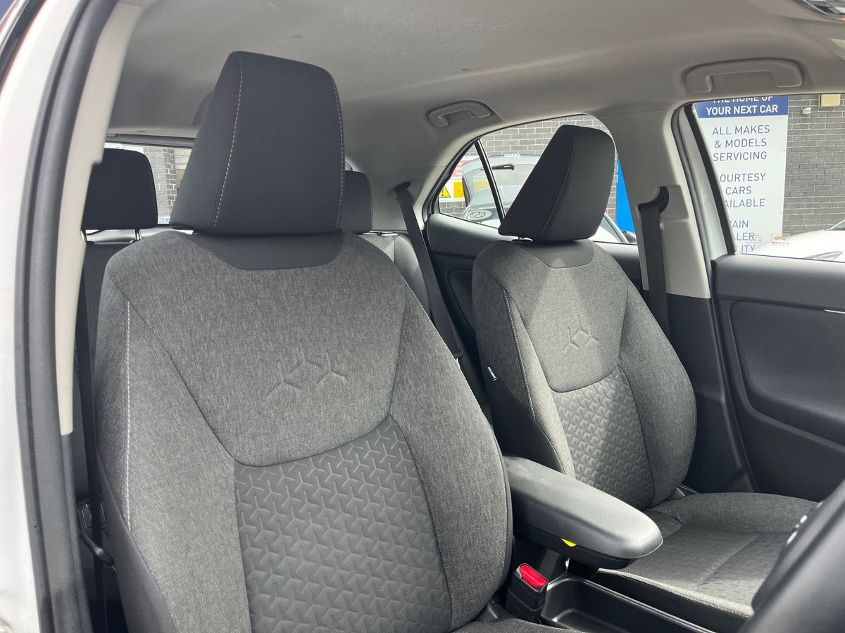 Toyota Yaris Cross Photo 23
