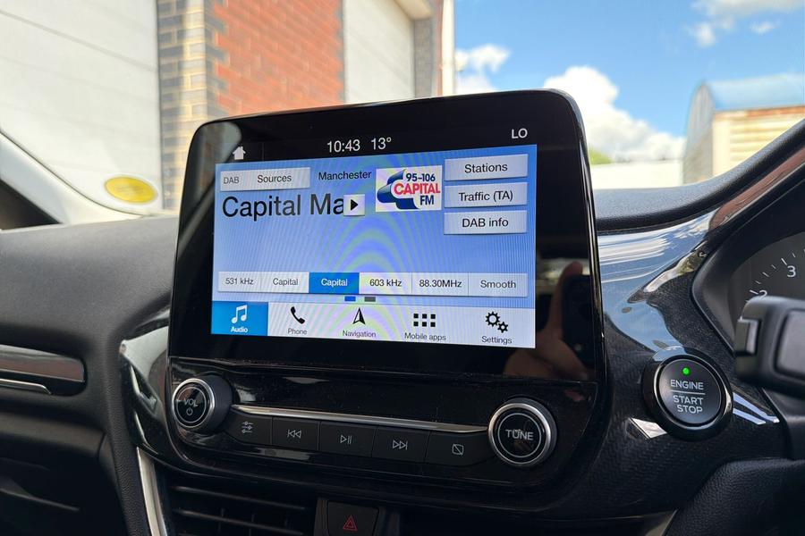 Ford FIESTA Photo autoimg-5e79ba1c5d7c2cd8b583bc144f03aacf0dd558a4.jpg