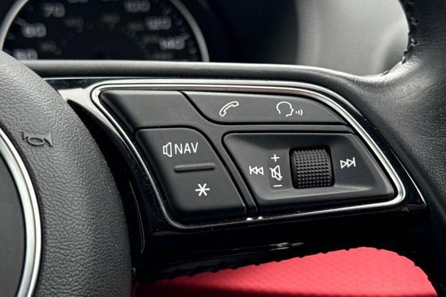 AUDI Q2 Photo 17