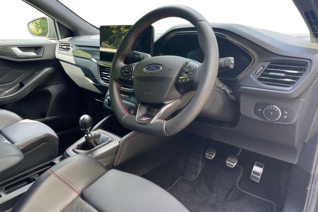 FORD Focus Photo 6