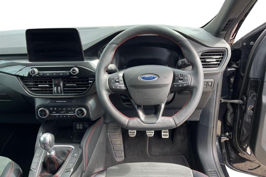 Ford KUGA Photo autoimg-5e85b9470f53ed73d28e38e4cf48d5b3c8a4c7aa.jpg