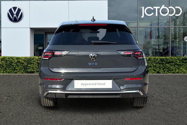 Volkswagen Golf Photo 7