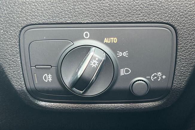 AUDI Q2 Photo 32