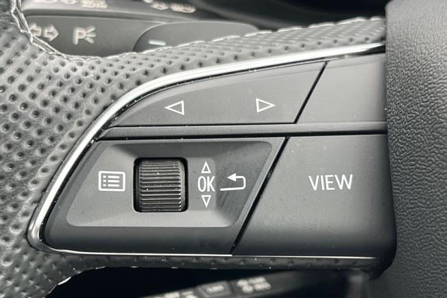 AUDI Sq5 Photo 16