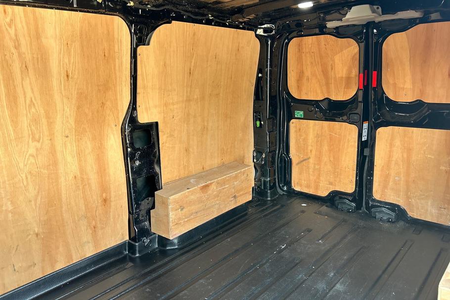 Used Ford TRANSIT CUSTOM LS74RVX 5