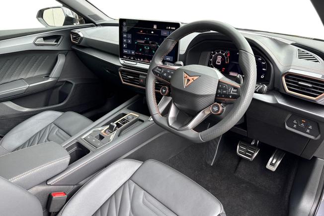 CUPRA Leon Photo 7