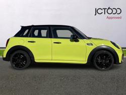 MINI Hatch Photo 4