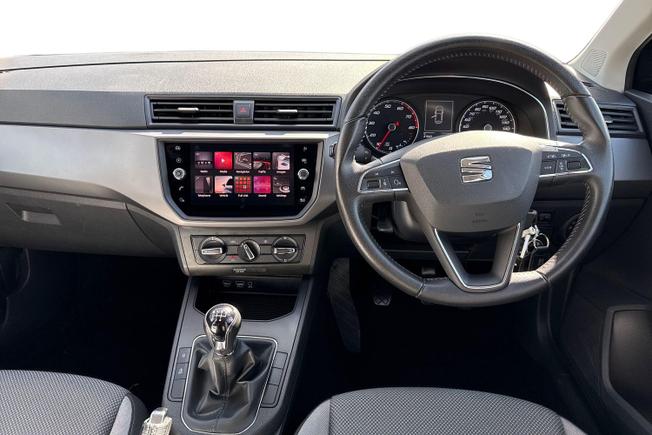 SEAT Ibiza Photo 11